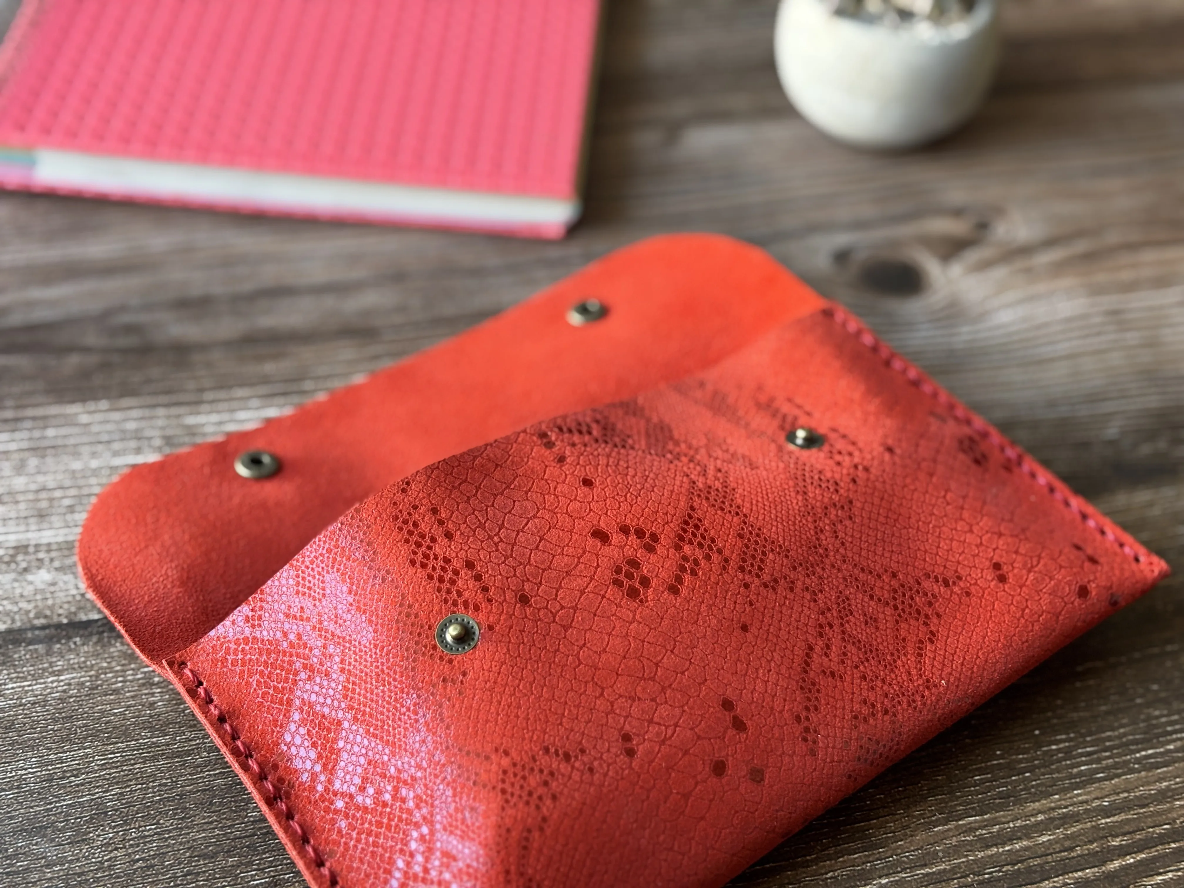 Estuche de cuero color Matuasto Rojo L 3