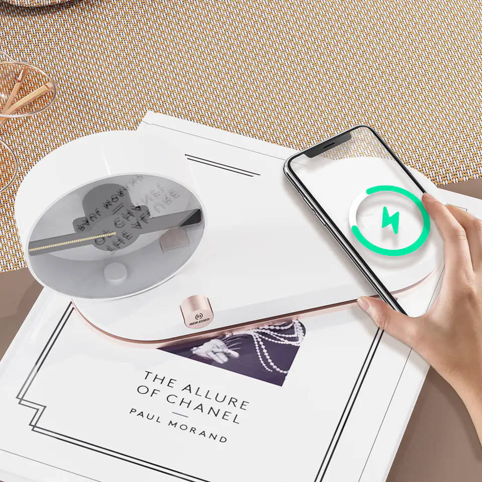 Lámpara de mesa con luz, cargador inalámbrico y pantalla para imágenes tridimensionales 1