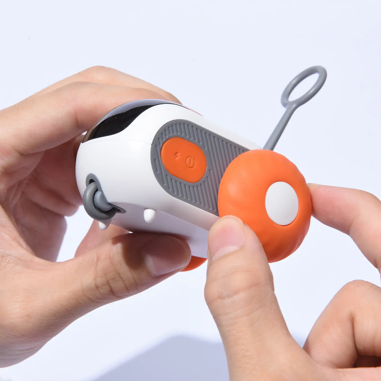Juguete Interactivo Rodante para Mascotas con Control Remoto 13