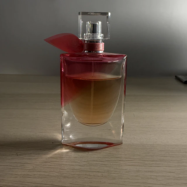 (PARCIAL) Lancome - La Vie est Belle En Rose 70% de 50ml, sin caja