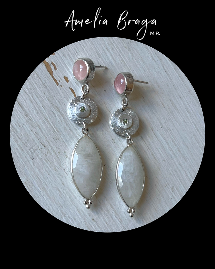 Aros cuarzo rosa, peridotos y piedraluna 