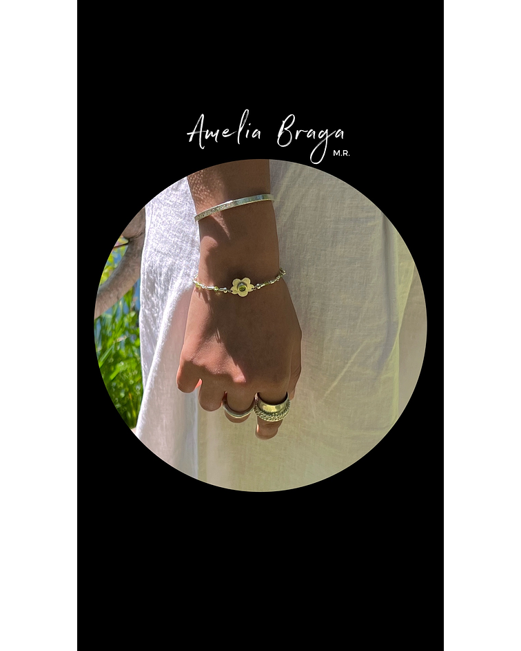 Pulsera peridotos y flor