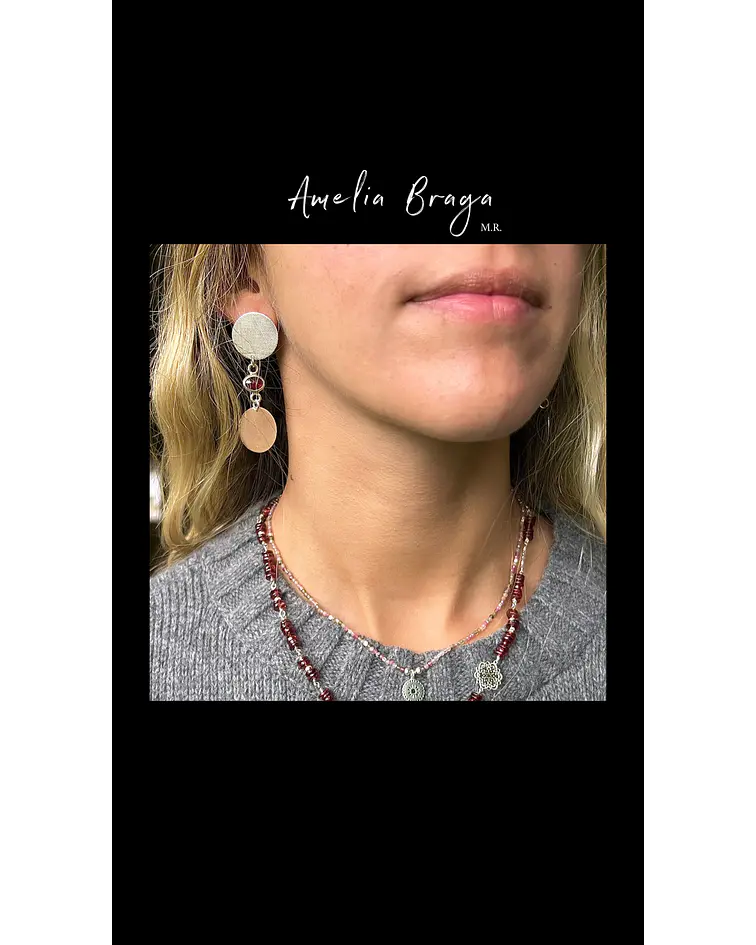 Aros granates ovalados 