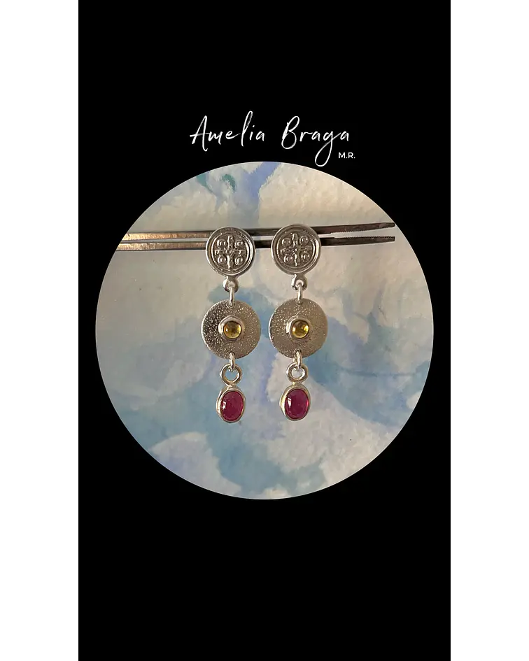 Aros zafiros amarillos y rodolitas