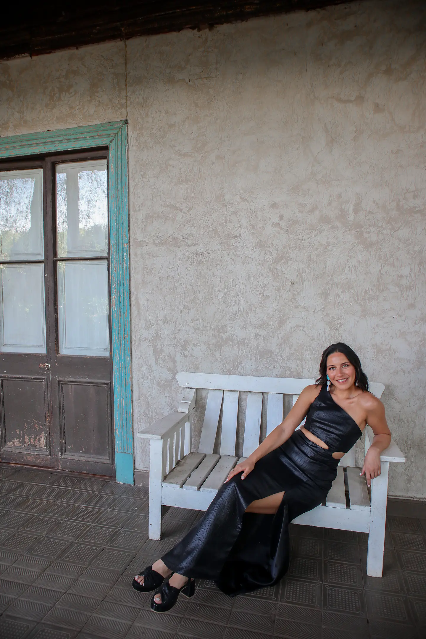 VESTIDO CALA NEGRO 3