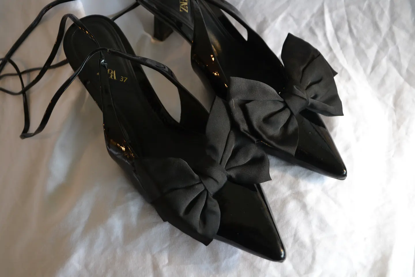 CLIP ZAPATO CINTA NEGRA 2