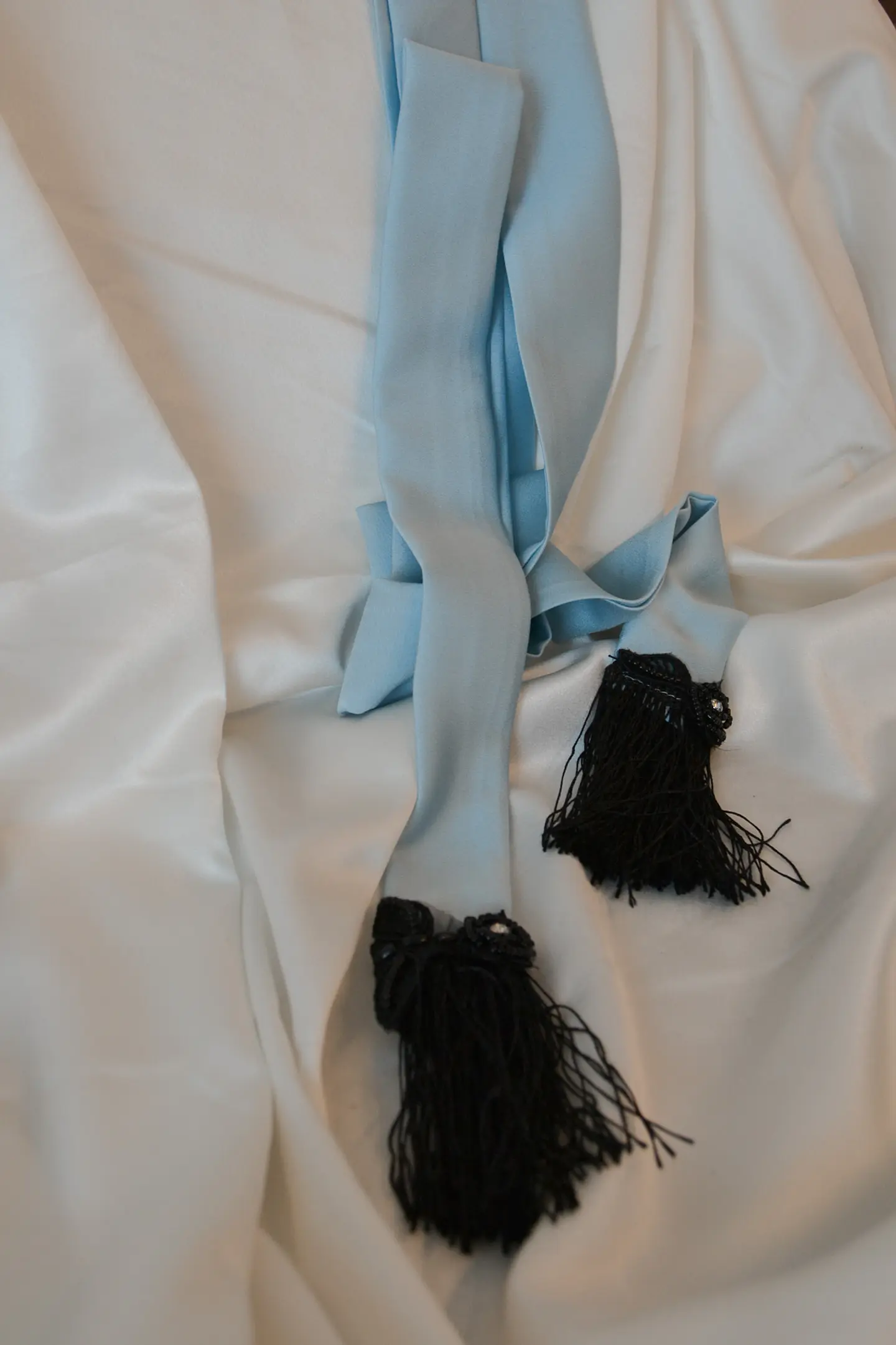PAÑUELO FLECOS CELESTE CON NEGRO 1