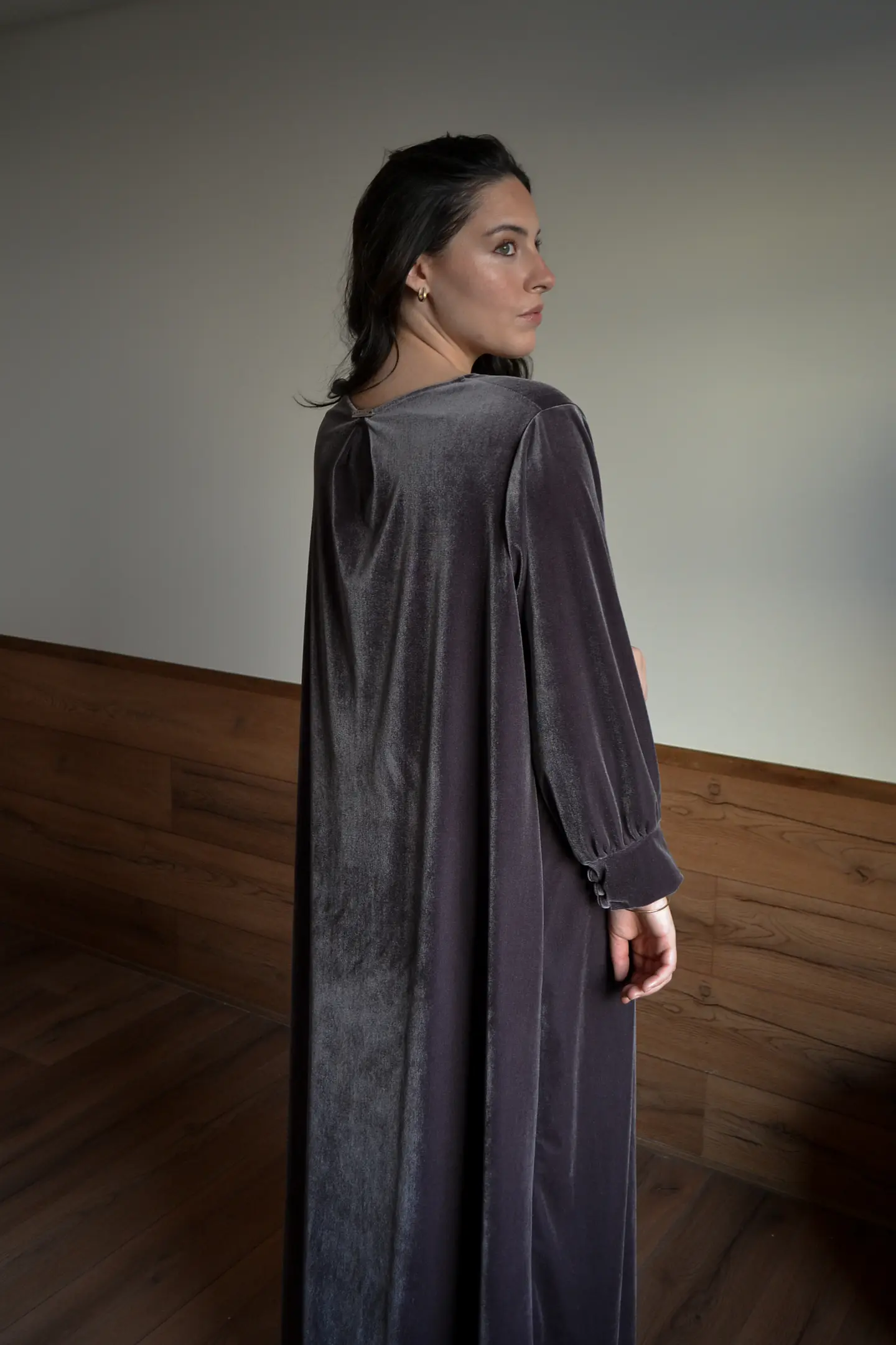 KIMONO TERCIOPELO COLOR RATON 1