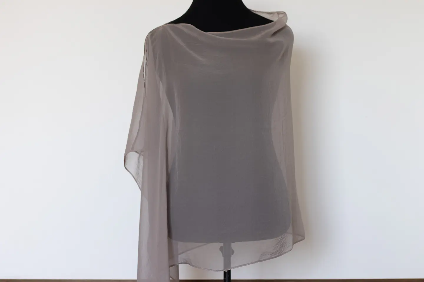CAPA GASA COLOR TAUPE 2