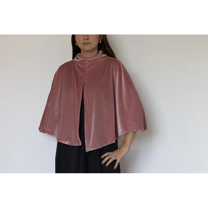 CAPA ROSADO PALIDO CON CUELLO TERCIOPELO 3