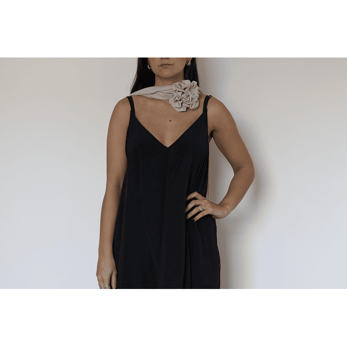 PAÑOLETA ROSA COLOR BEIGE PÁLIDO 4