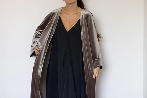 KIMONO TERCIOPELO TAUPE OSCURO