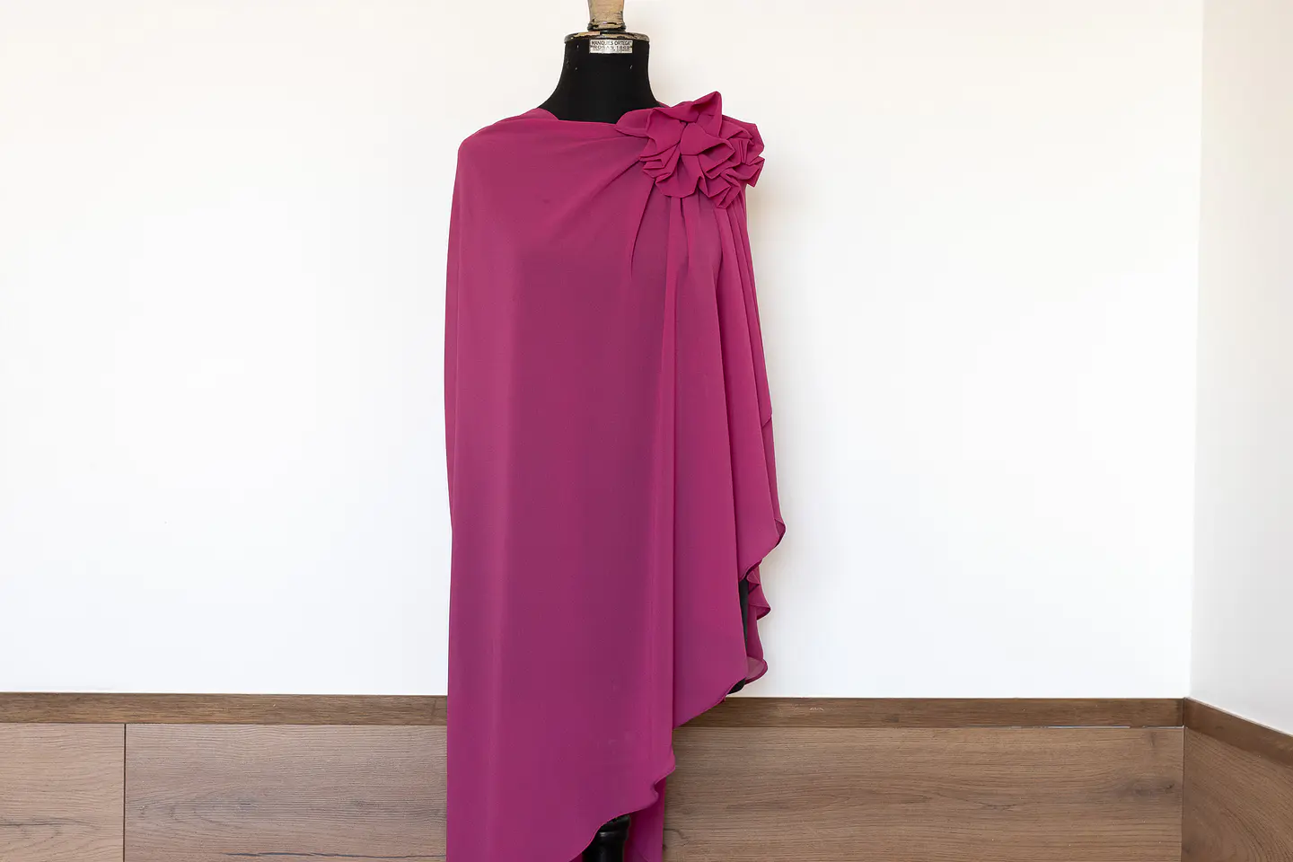 CAPA GASA ANA COLOR MAGENTA ROSADO 2