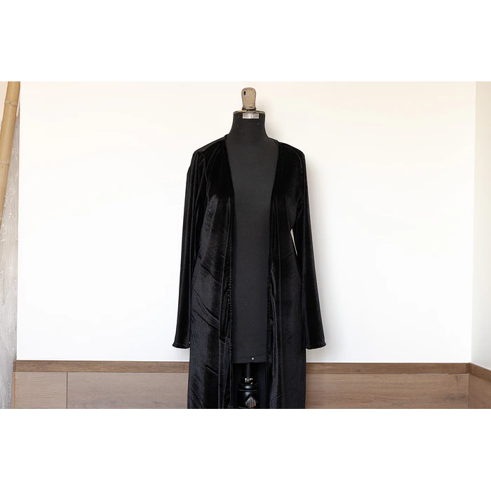 KIMONO TERCIOPELO COLOR NEGRO 3