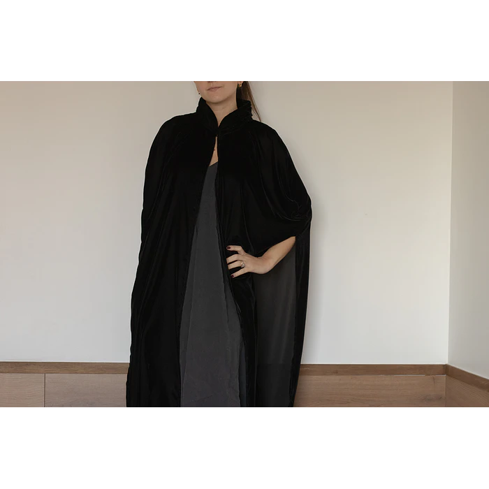 KIMONO VICTORIA TERCIOPELO COLOR NEGRO 1
