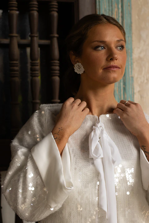 CHAQUETA BRILLOS BLANCA