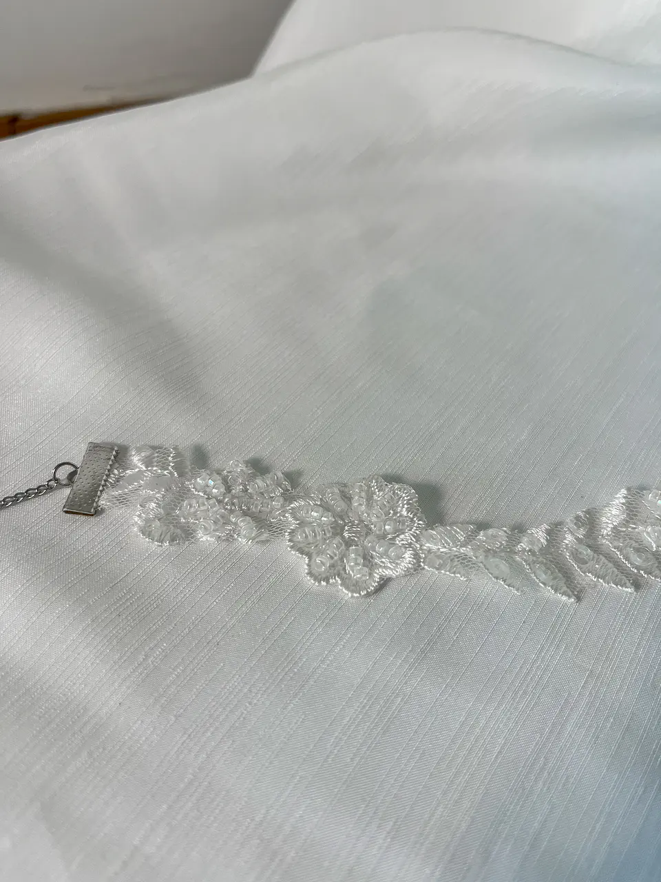 CHOKER ENREDADERA BLANCA 3