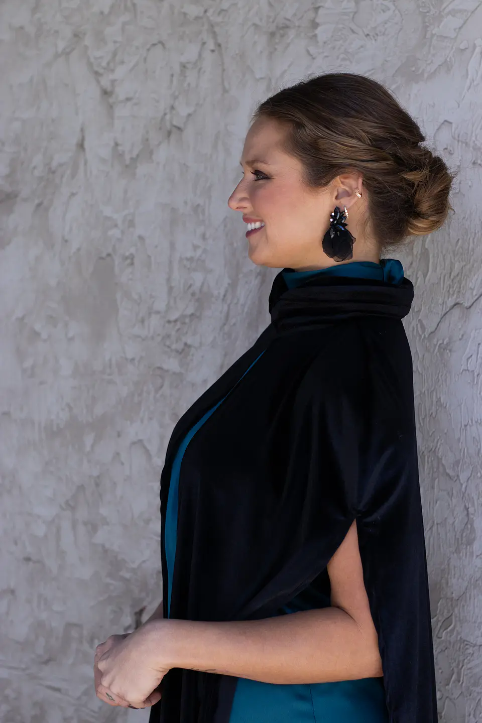 KIMONO VICTORIA TERCIOPELO COLOR NEGRO 2