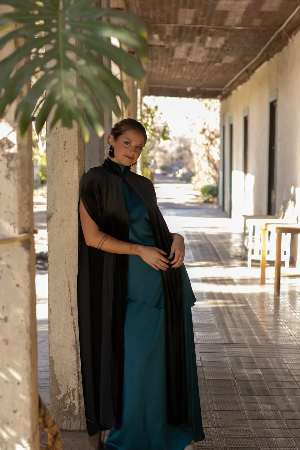 KIMONO VICTORIA TERCIOPELO COLOR NEGRO 1