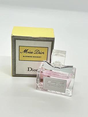 Mini Miss Dior Blooming Bouquet