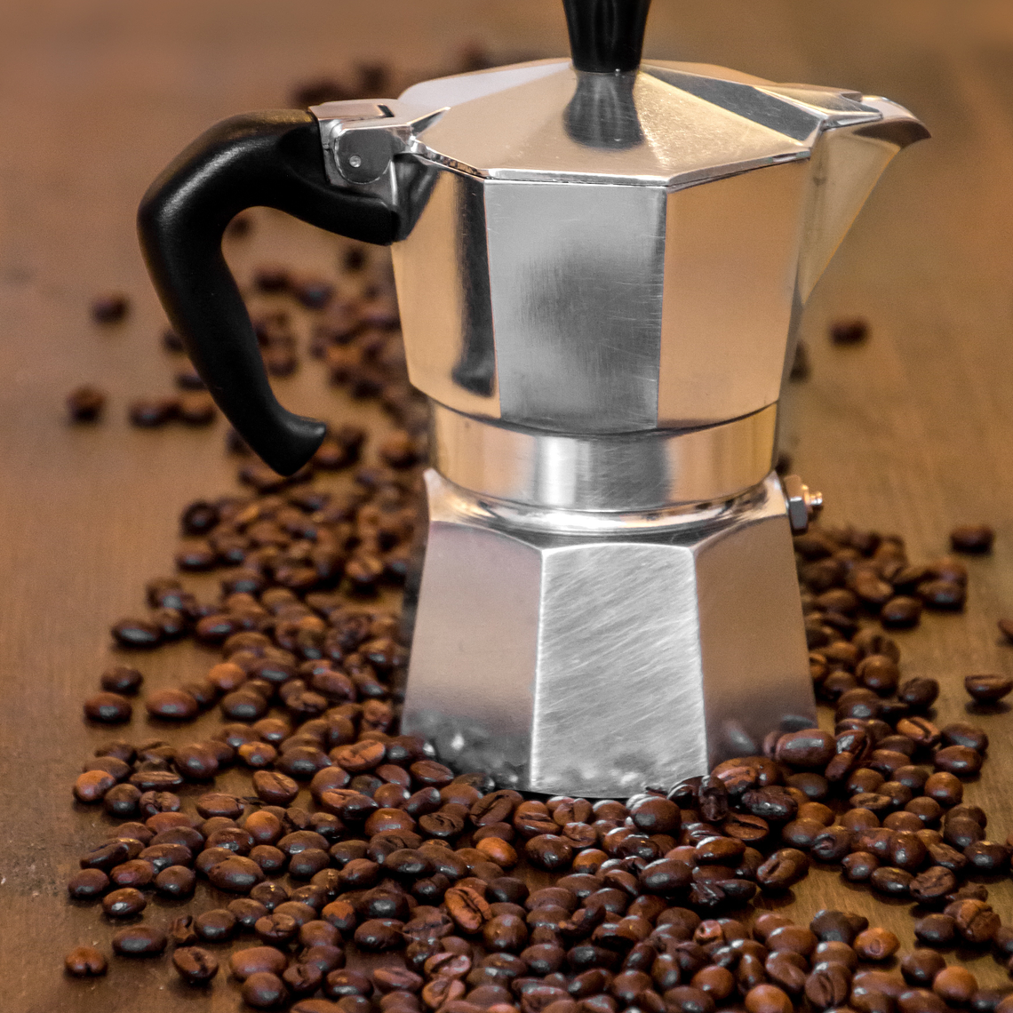 Cafetera Italiana (Moka): Fuerza y Tradición 1