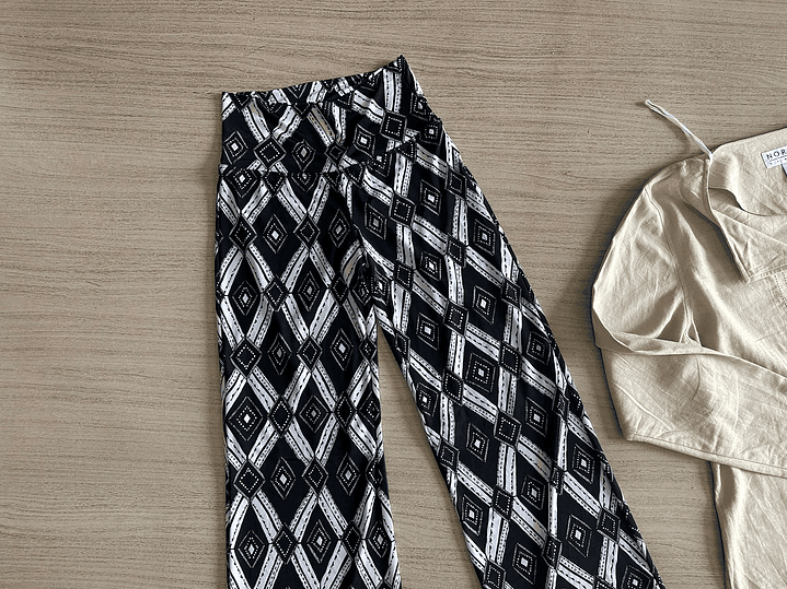 Fardo Ropa Surtida Adulto Invierno Primera 7