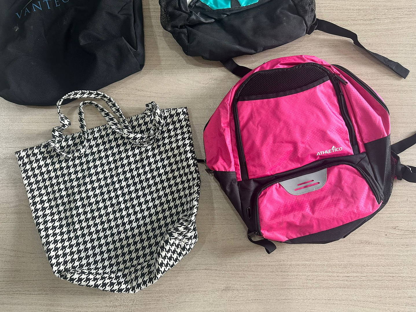 Fardo Bolsos Y Mochilas Segunda 2