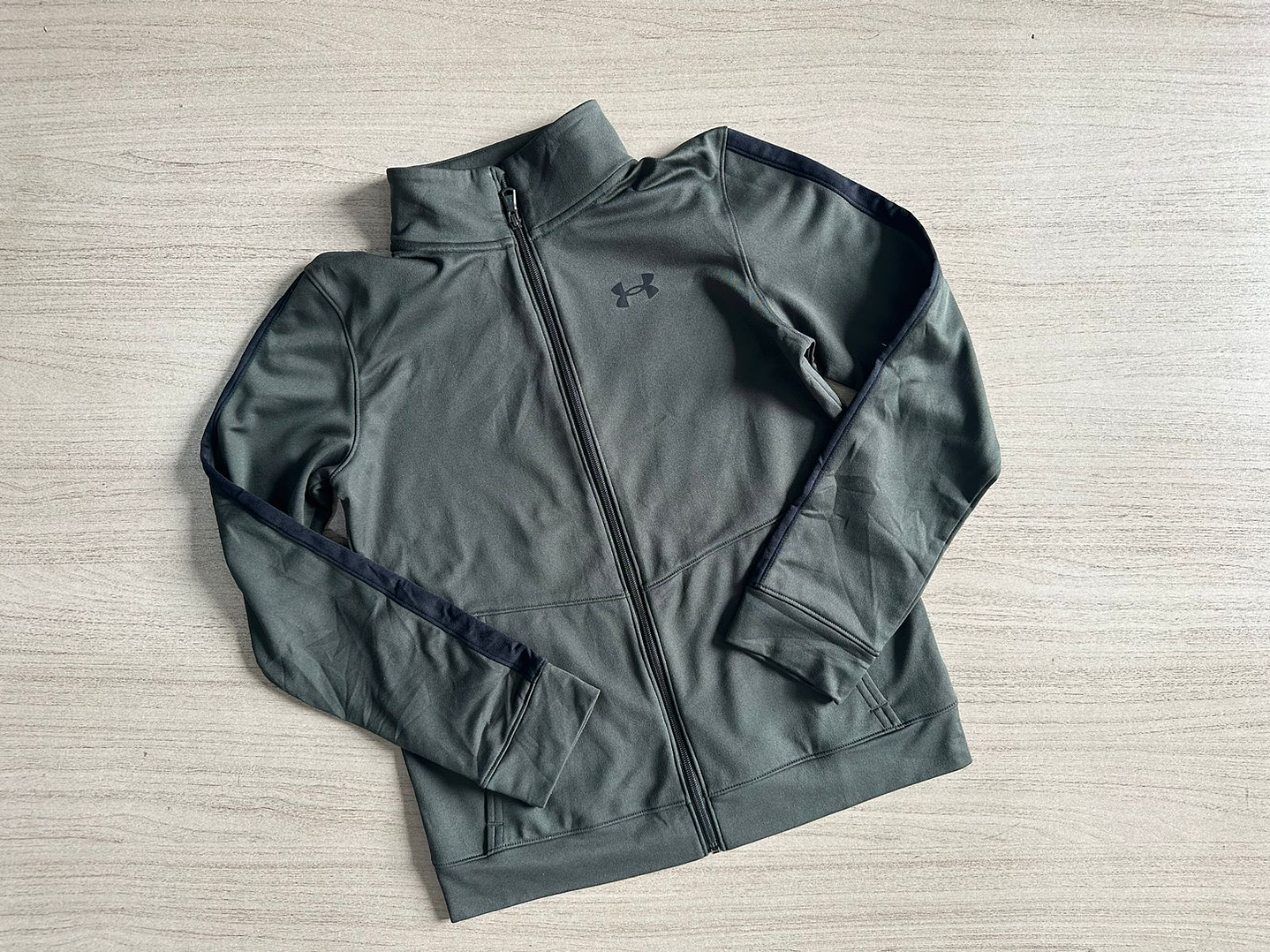 Fardo Buzos/Poleron Niño Segunda 4