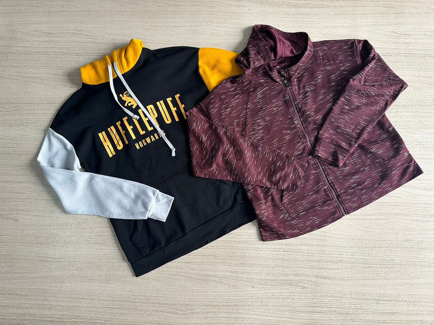 Fardo Polerones con Gorro Tercera 9