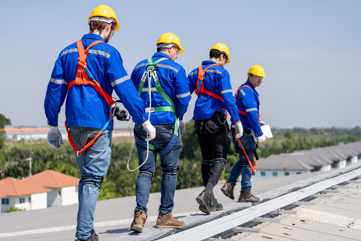 PROTEÇÃO ANTI-QUEDA