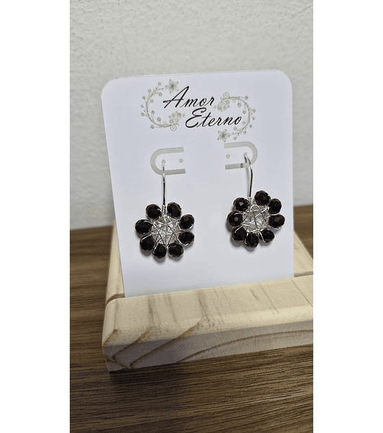 Aros Alambrismo Flor Cristales Negros (Plateado)