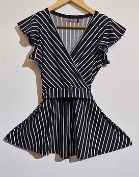 Polera peplum escote cruzado M  (Producto Confeccionado)