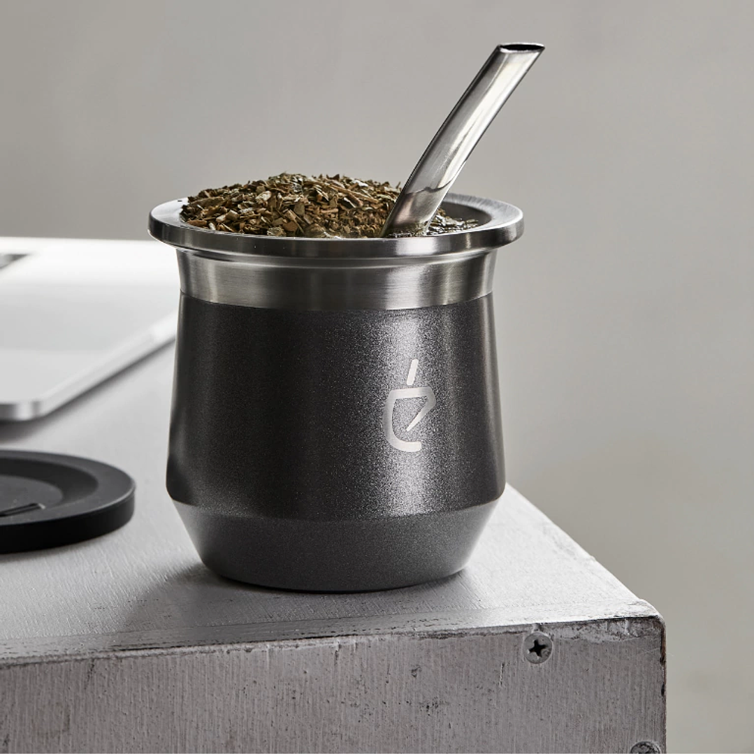 Un Mate Lunar Grey + Bombilla Plana 2