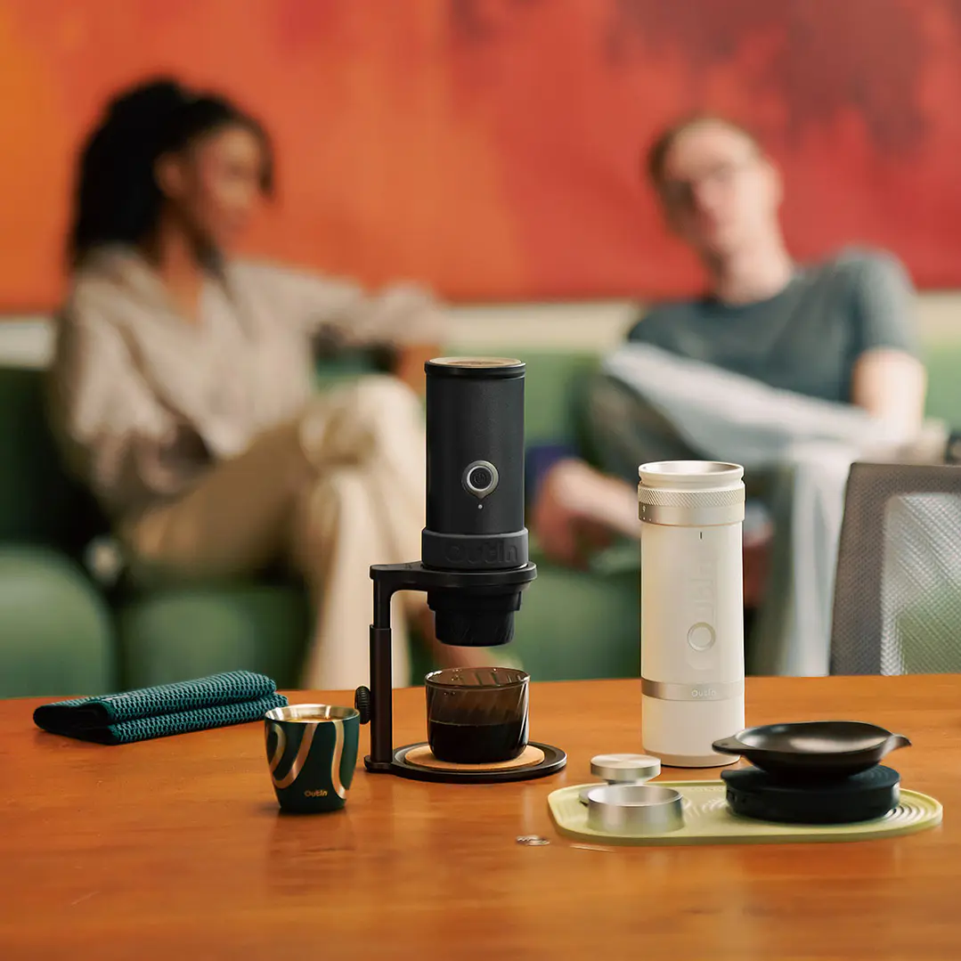 Máquina de Café Espresso Eléctrica Outin Portátil Mino Gris Espacial 9