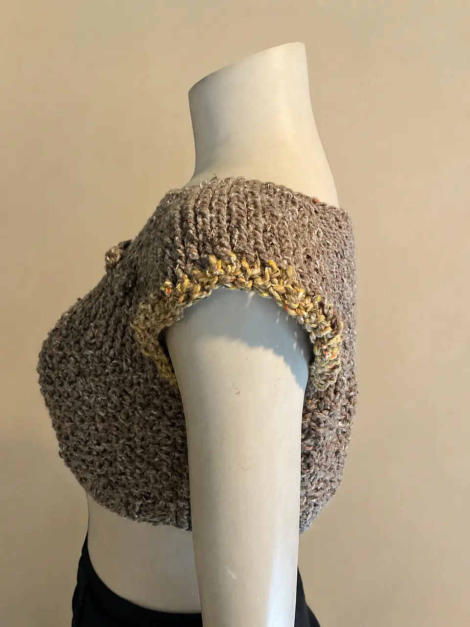 Chaleco Corto Taupe Sol 5