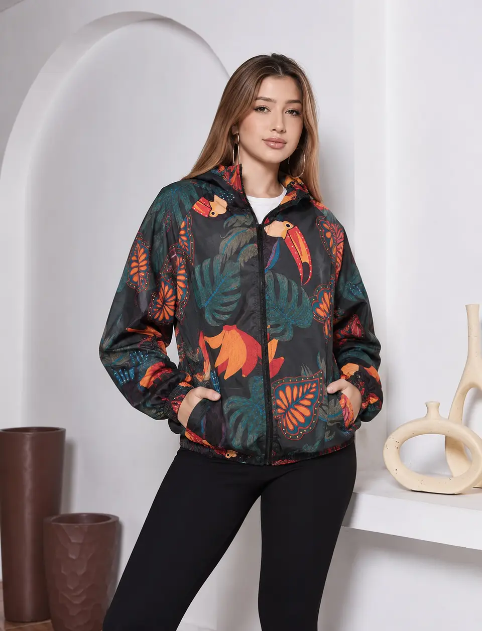 Cortaviento Tucán Estampado Tropical con Bolsillos | Talla Única 2