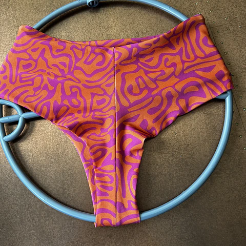 Bikini Mujer Estampado Abstracto Rosa y Naranjo | Talla M