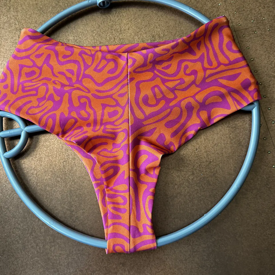 Bikini Mujer Estampado Abstracto Rosa y Naranjo | Talla M 2