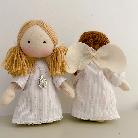 Ángelita con dije protector/ Disponible en Tienda