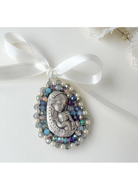 Cunero Madona con niño