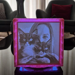 Caja Luminosa Personalizada – Tu recuerdo iluminado ✨
