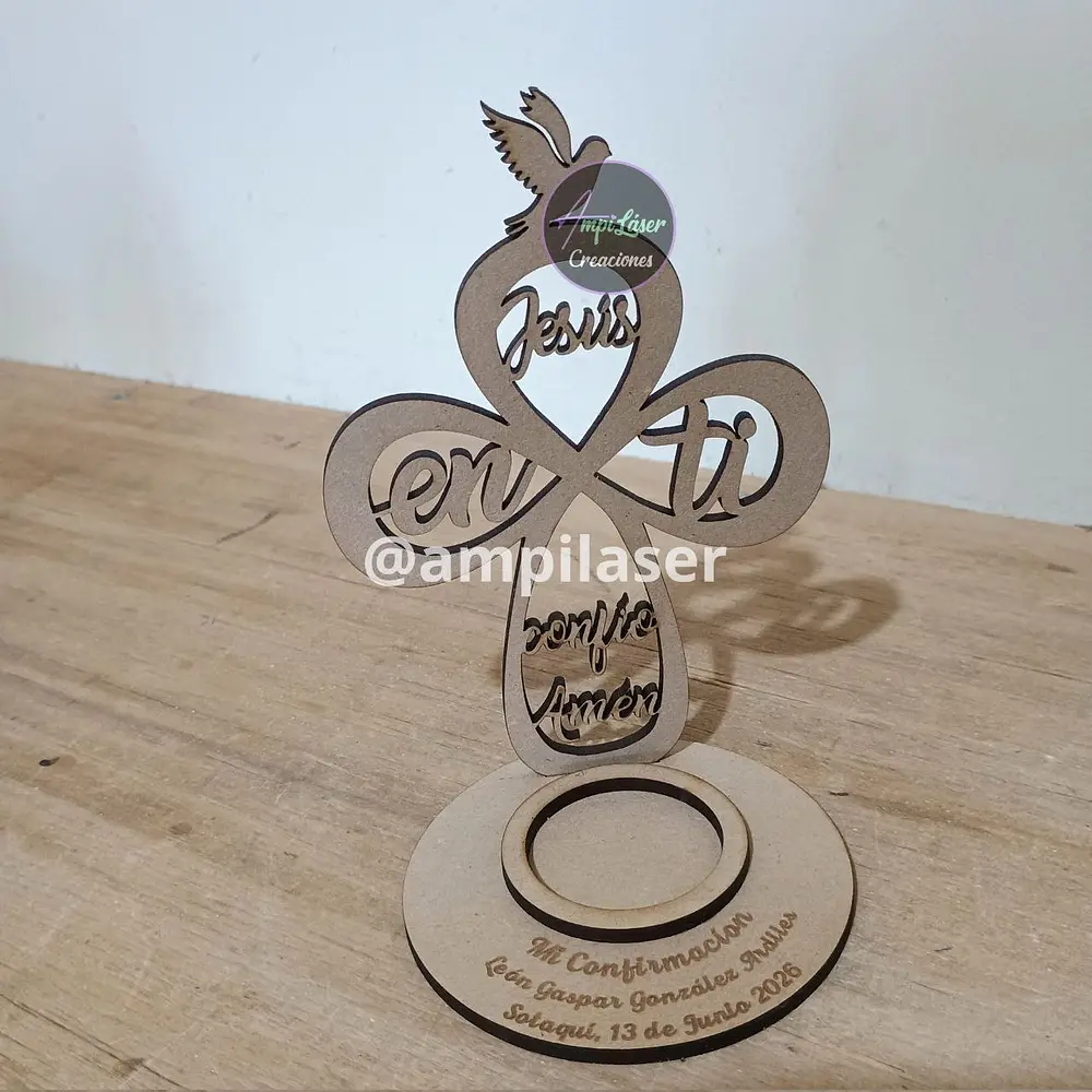 Recuerdos confirmación cruz "Jesus en ti confio" desde 12 unidades