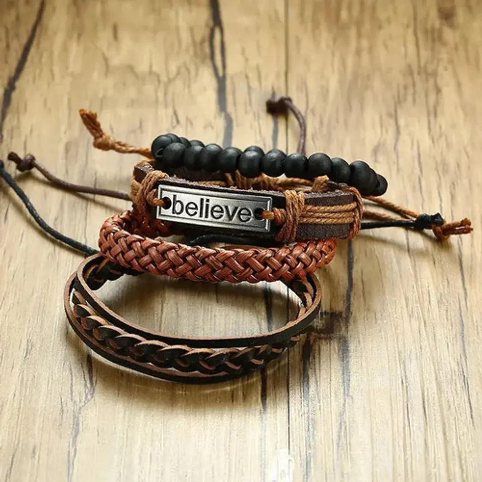 Set de 4 Manillas de Cuero para Hombre Mujer Pulsera Cuentas Believe 8