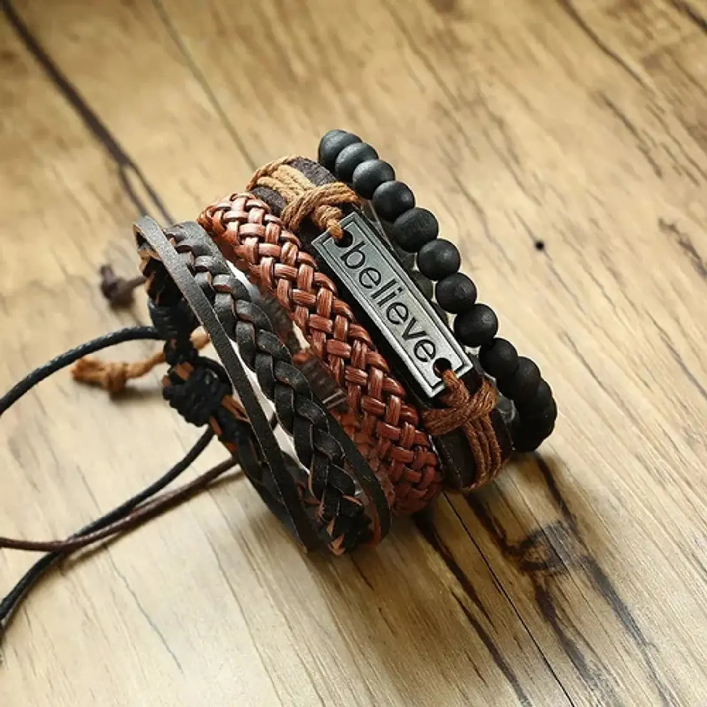 Set de 4 Manillas de Cuero para Hombre Mujer Pulsera Cuentas Believe 9