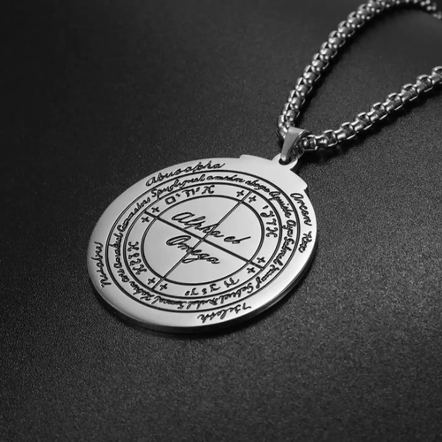 Collar Talismán Amuleto Color Plata Acero Inoxidable Hombre 2