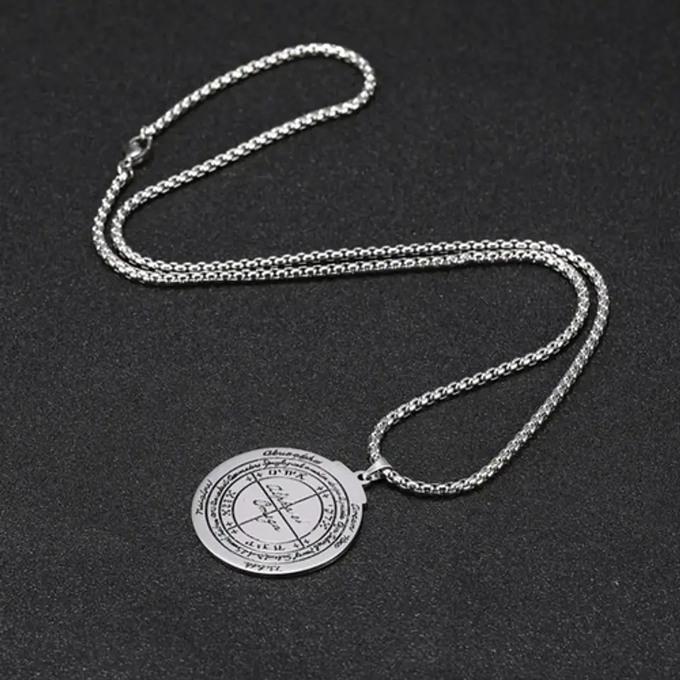 Collar Talismán Amuleto Color Plata Acero Inoxidable Hombre 3