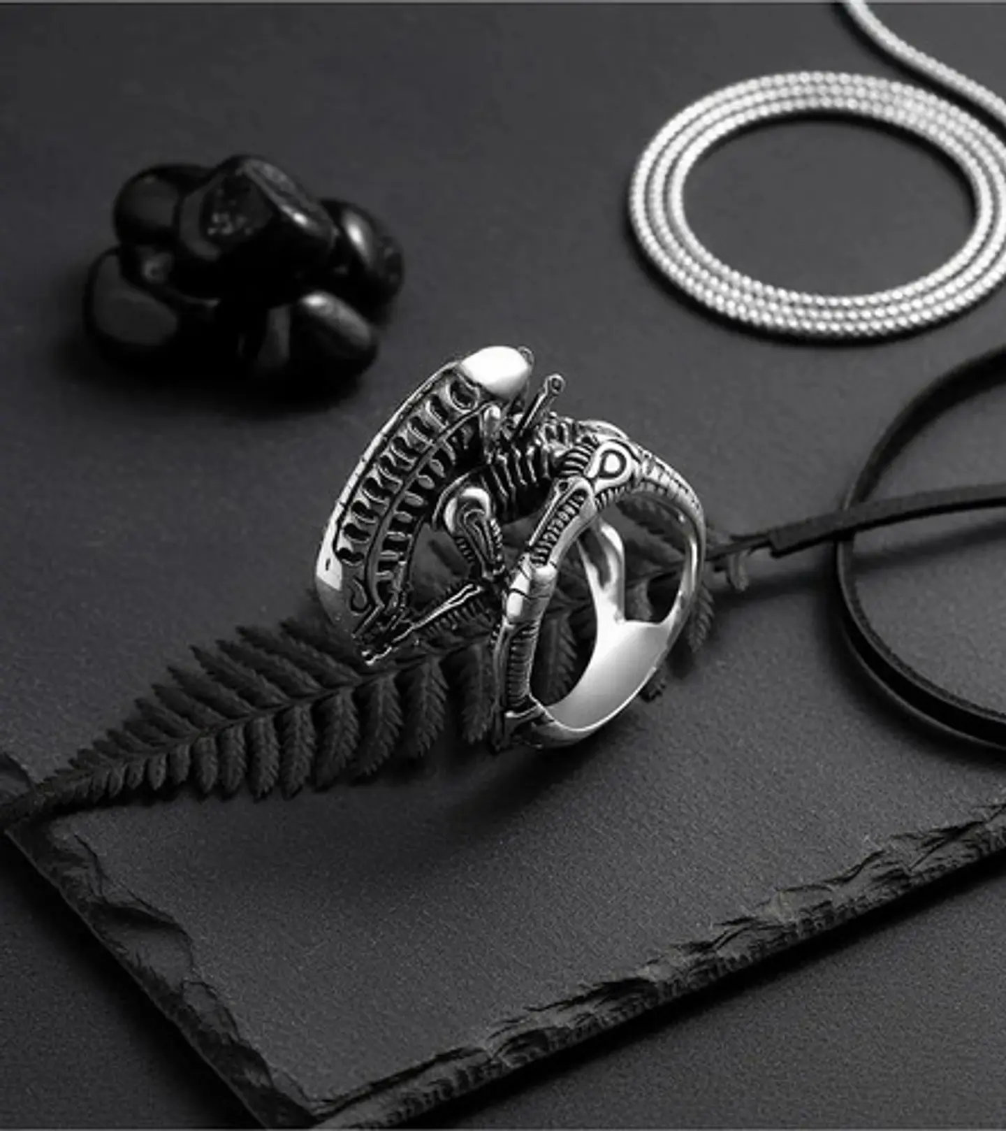 Anillo Acero Inoxidable Titanio Alien Cráneo Skull Hombre 5