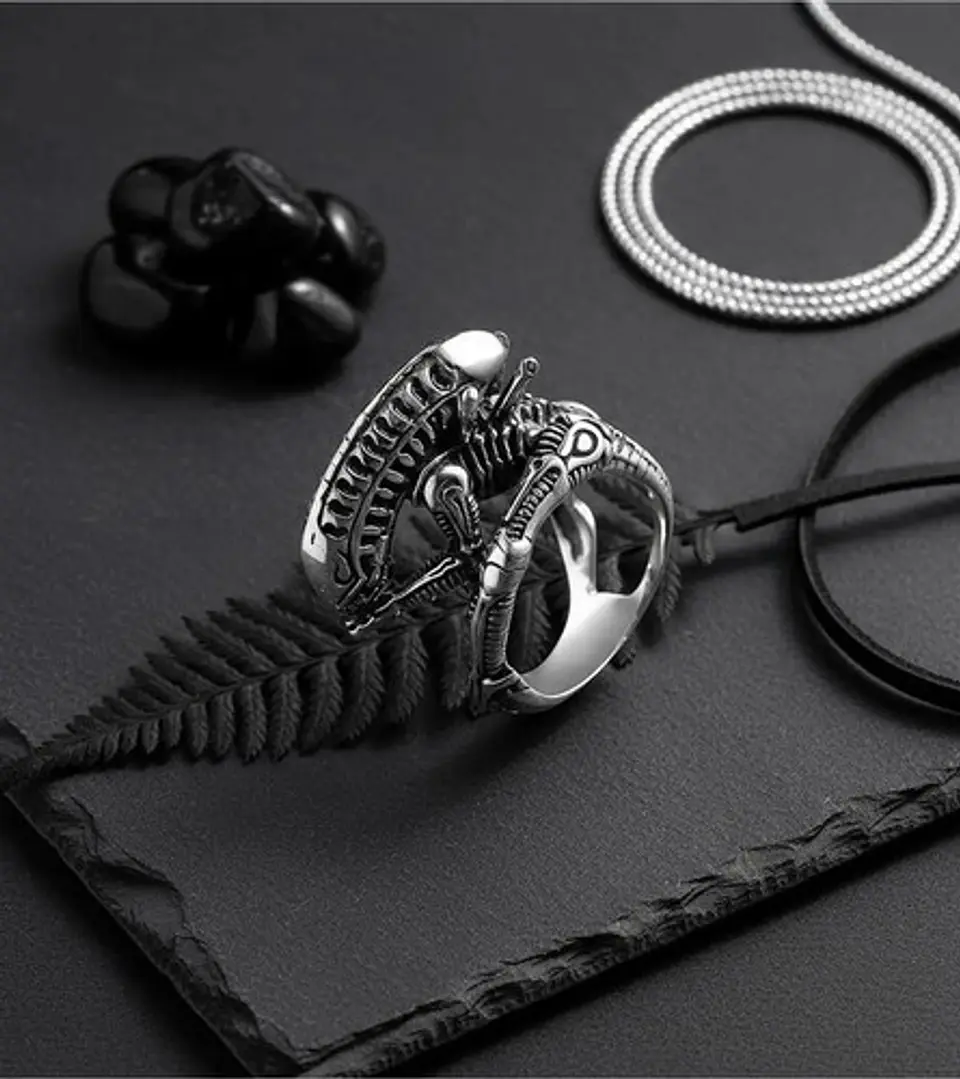 Anillo Acero Inoxidable Titanio Alien Cráneo Skull Hombre 5