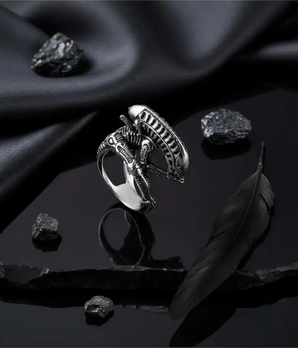 Anillo Acero Inoxidable Titanio Alien Cráneo Skull Hombre 7