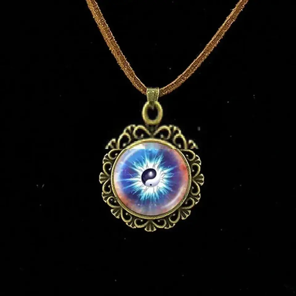 Collar para hombre y mujer Colgante de Cristal galaxias nebulosas 5